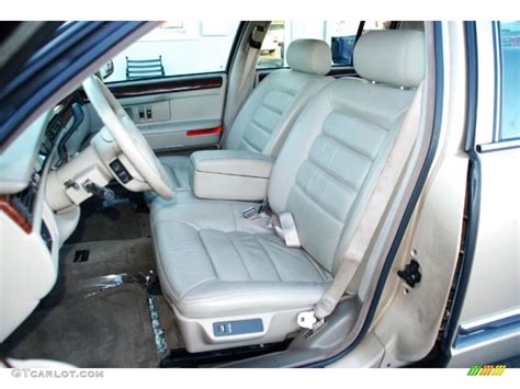 Beige Interior 1996 Cadillac DeVille Sedan Photo #46645874 | GTCarLot.com