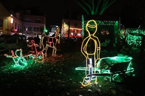 EN IMAGES Les illuminations de Noël sont lancées à Argentan Alençon