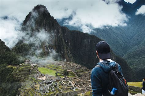 Can you hike Machu Picchu without a guide?