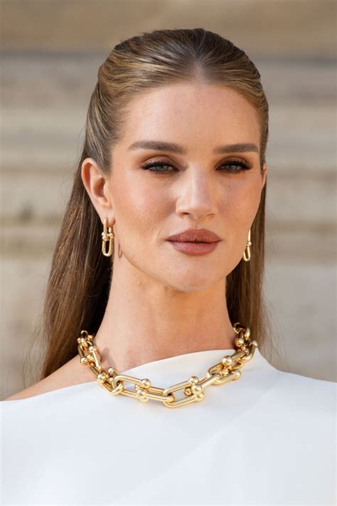 Rosie huntington whiteley leads the glam in cannes – Artofit