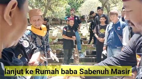 Tabur Bunga Di Makam Legendaris Beksi Kong Haji Hasbullah Youtube