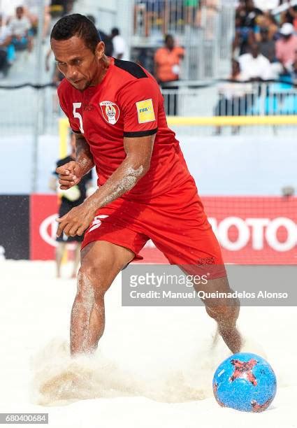 Tahiti V Brazil Fifa Beach Soccer World Cup Bahamas 2017 Photos And Premium High Res Pictures