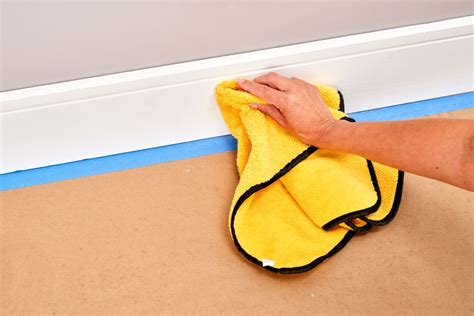 How to Paint Trim, the Professional Way