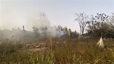 Consume Incendio Autom Viles En Deshuesadero De Huajuapan