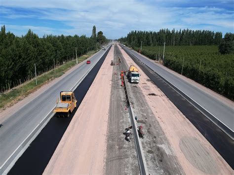 En R O Negro El Ministerio De Obras P Blicas Invierte Mil Millones