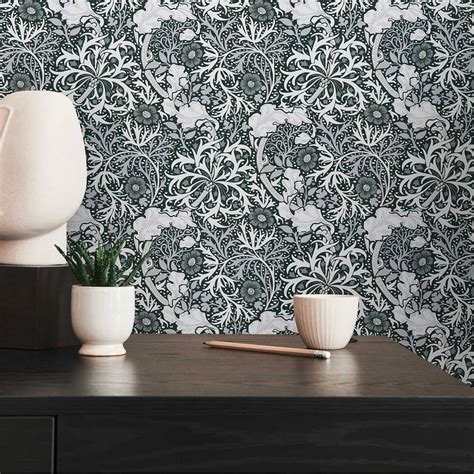 Wallpaper With Flower Tendrils And Blossoms Black And White Non Woven