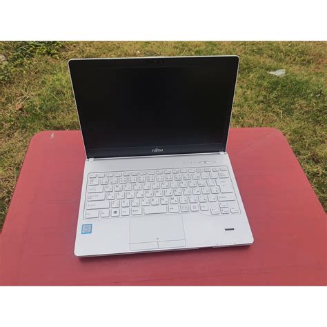 Fujitsu Lifebook Sh B Core I U Ram Gb Ssd Gb Inch