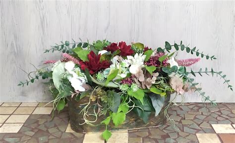 Floral Table Centerpiece in Mettalic Handpainted Pot/flowers Arrangment ...