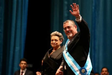 Bernardo Ar Valo Se Convierte En El Nuevo Presidente De Guatemala