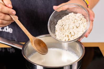 Milch Getreide Brei Einfaches Schnelles Grundrezept