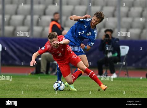 Giorgio Scalvini Italie U Lewin Blum Suisse U Lors De L Uefa