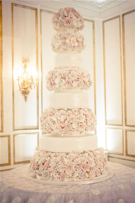 Mouth Watering Floral Wedding Cakes For Spring And Summer Mrs To Be