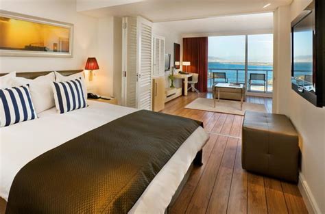 Radisson Blu Hotel - Best Hotel Recommendations - Cape Town Waterfront Hotel (Accommodation)