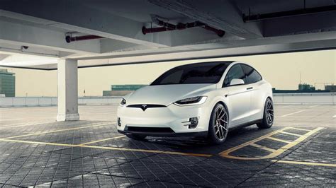 Novitec Offre Un Discret Kit Carrosserie Au Tesla Model X