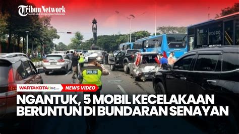 Ngantuk Mobil Kecelakaan Beruntun Di Bundaran Senayan Youtube