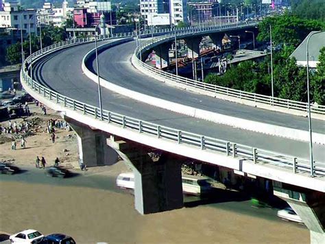 Maharashtra Cm Inaugurates Seven Flyovers Plans 200 More