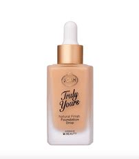 The Best Drugstore Foundations For Dry Skin Of