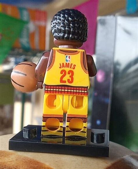 NBA Basketball Cleveland Cavaliers 23 Lebron James Mini Fig W Ball No