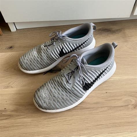 NIKE GREY ROSHE RUNS Nike roshe runs, grey, good... - Depop