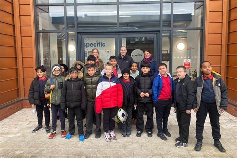 Primary School Pupils Visit The Active Office To Learn About Energy