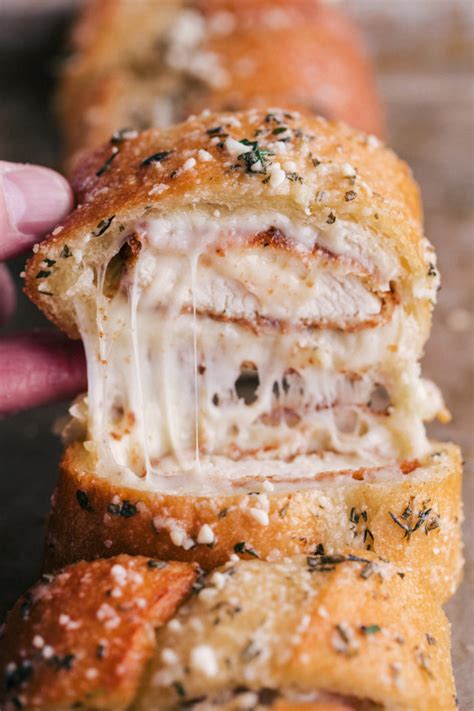 Cheesy Parmesan Chicken Garlic Bread The Food Cafe