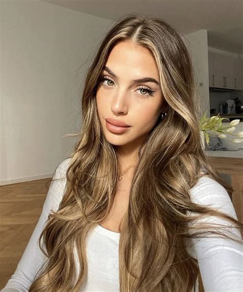 Liza Wdmn Brown Blonde Hair Edgy Hair Color Brown Hair Inspo