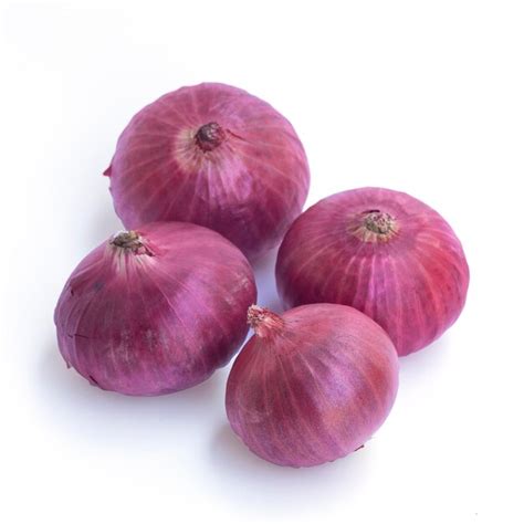 Premium Photo Shallot Onions Isolate On White Background Cut Out