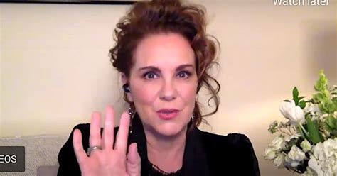 Elizabeth Perkins Dishes On Unforgettable Kiss With Then Crush Tom Hanks Huffpost Entertainment