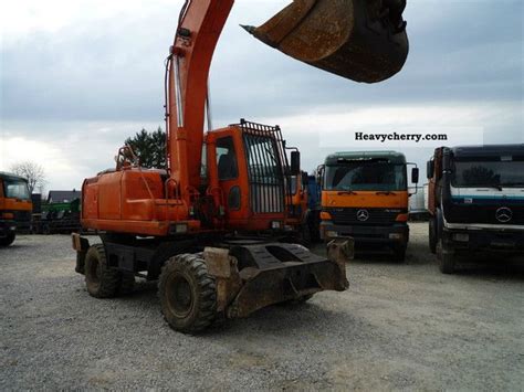 Daewoo S 200 W5k 2001 Mobile Digger Construction Equipment Photo And Specs