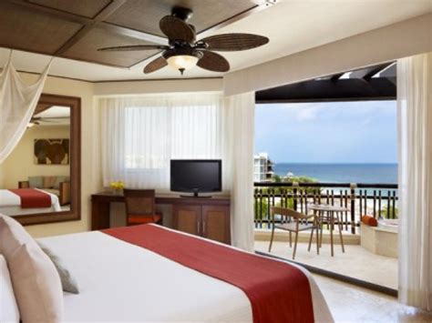 Dreams Riviera Cancun Resort & Spa | allinclusiveresorts.com