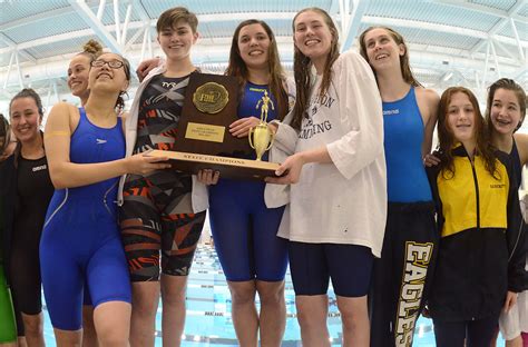 Photos Barrington Swimmers Win Another State Championship Rhodybeat