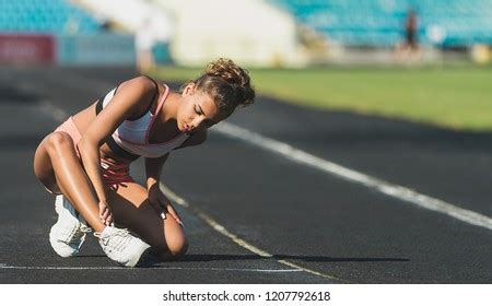 80 Runner Fallen On Track Images, Stock Photos, 3D objects, & Vectors | Shutterstock