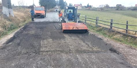 Lucrări de întreținere pe drumul spre Mărișel Napoca Live