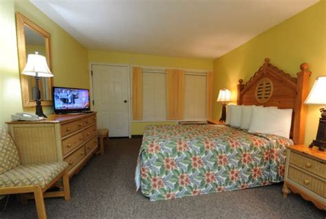 Getaways at Destin Holiday Beach Resort Destin, Florida, US ...