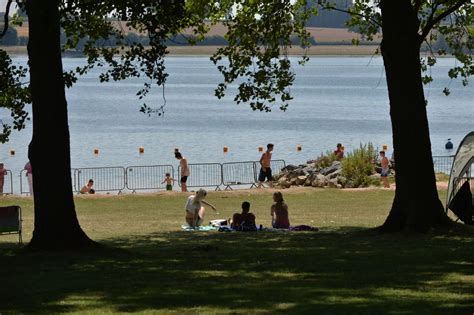 See The Beach At Rutland Water Leicestershire Live