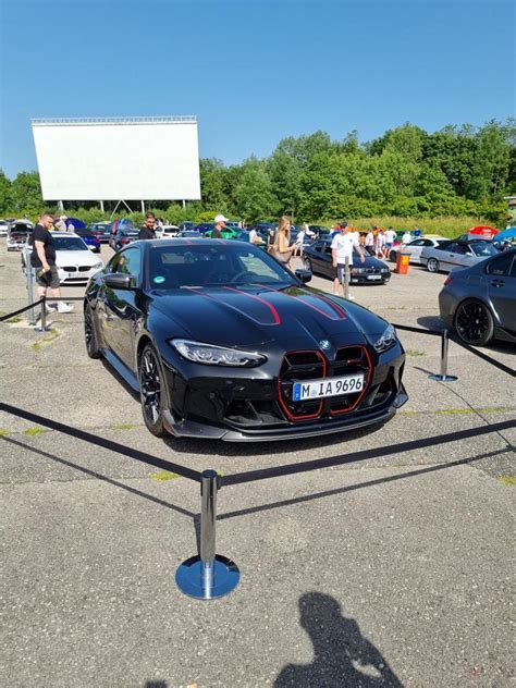 Bmw M4 Csl Looks Mean In Real Photos Of Sapphire Black Car