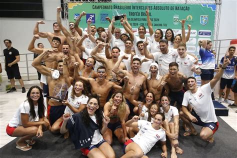 Equipe Santista De Nata O Vence Trof U Brasil E Ser Base Da Sele O