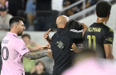 Scene Incredibile La Meciul Lui Inter Miami Un Fan Al Lui Lionel Messi