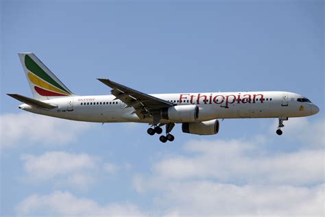 Ethiopian B757 200 ET AMT Im Anflug Auf 25R In FRA EDDF Frankfurt