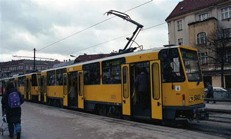 Sonnengelbe Züge und Busse Vor 30 Jahren rollte erste Straßenbahn