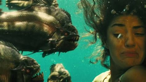 3 Film Horor Yang Berlokasi Di Pantai Salah Satunya Ada Piranha