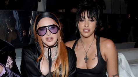 Wie Mama Madonna Lourdes Leon posiert in freizügigem Look