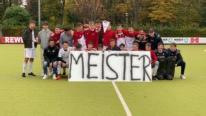 M Nnliche Jugend Von Rot Weiss In Berragender Form Kthc Stadion Rot