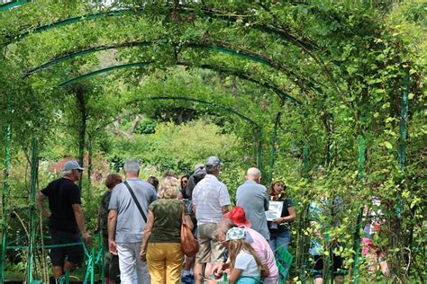 Private Giverny Versailles Day Trip With Lunch Hotel Transfers From