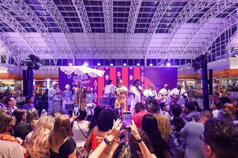 Som do Salvador Cortejo Afro recebe Gerônimo em show gratuito em