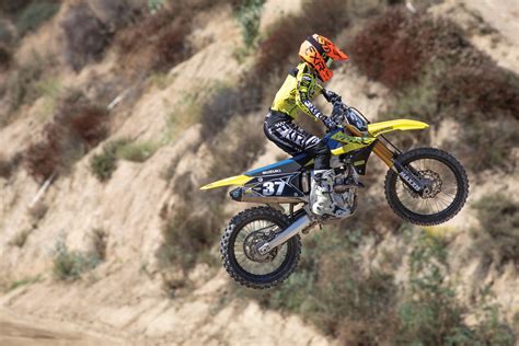 Mxa Race Test The Real Test Of The Suzuki Rm Z Motocross