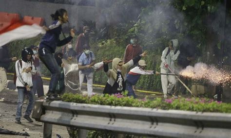 New Indonesia Parliament Members Take Oath Amid Protests