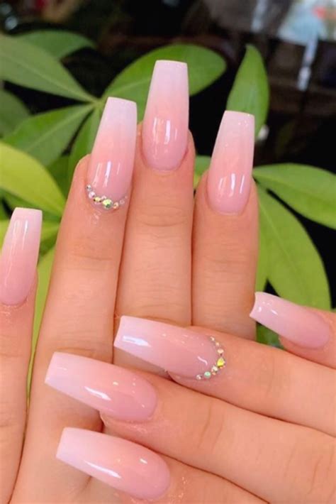 25 Baby Pink Nails That You Can Wear Right Now - Beauty Home | Light ...