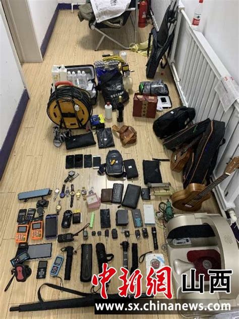 山西晋中城区警方破获系列盗窃车内财物案