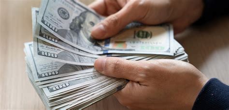 How Much Do Photographers Make in 2025? Freelance & In-house